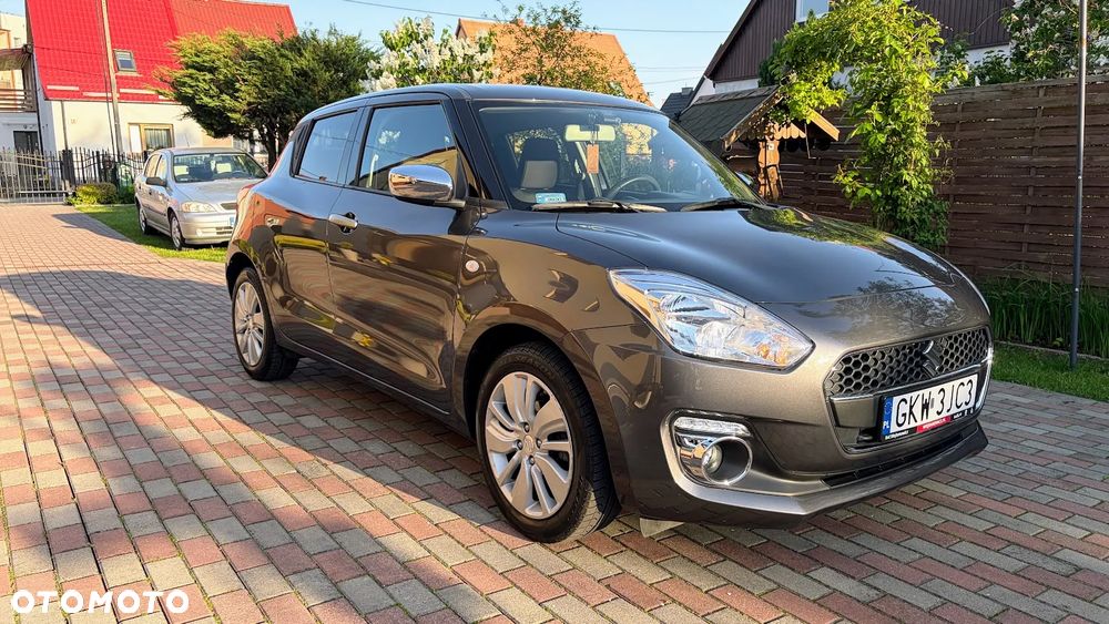 Suzuki Swift 1.2 Premium Plus - 11