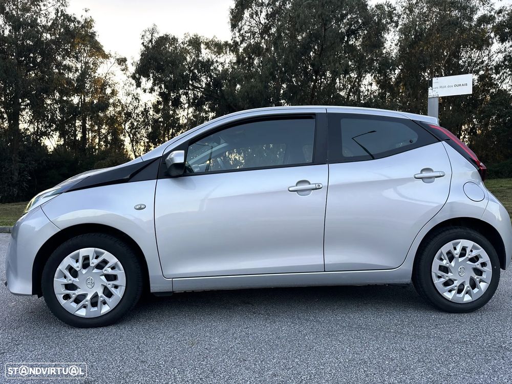 Toyota Aygo 1.0 X-Play+X-Touch - 19