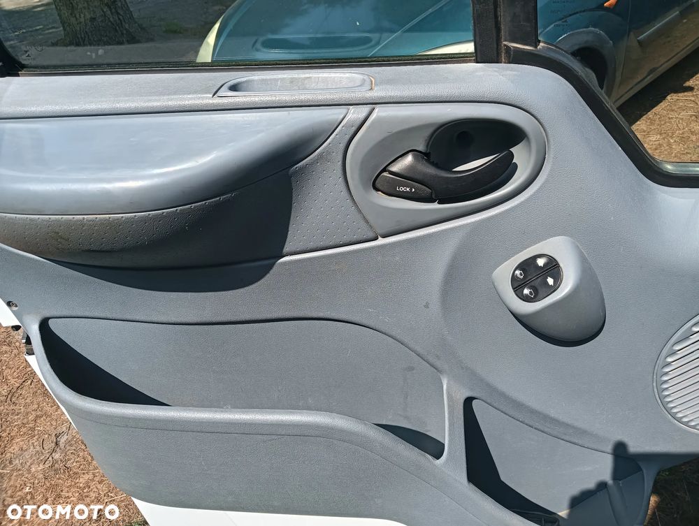 Ford Transit TURNEO - 18
