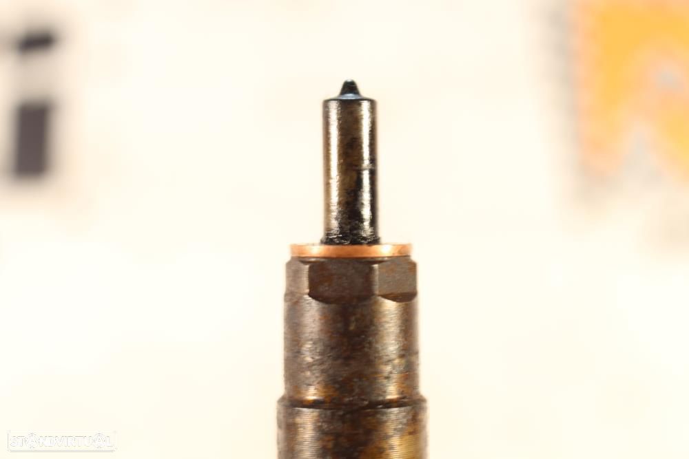 Injetor Bmw 1 (F20)  13537810702 / 7810702 / 0445110595 - 5