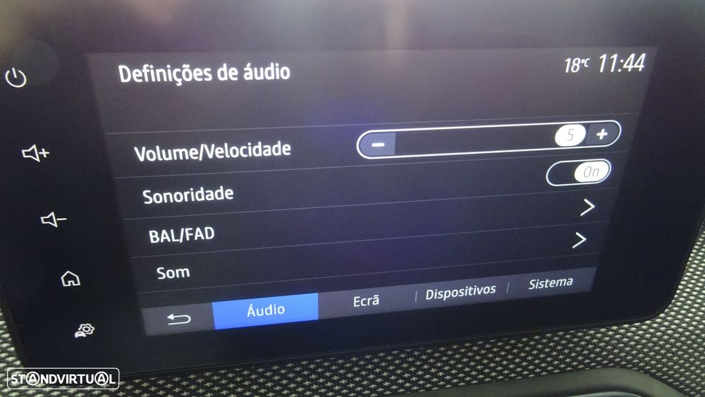 Dacia Sandero 1.0 TCe Comfort CVT - 33