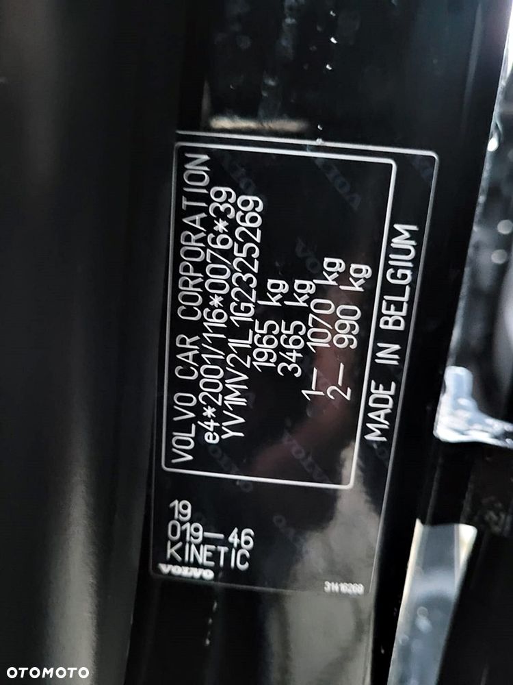 Volvo V40 T2 Momentum - 31