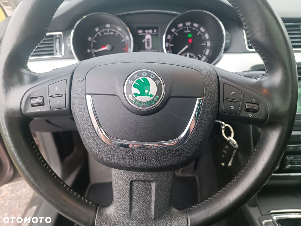 Skoda Superb 2.0 TSI DSG Exclusive - 15