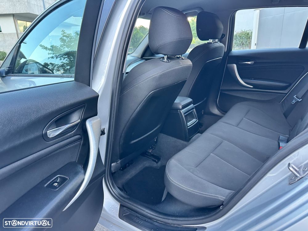 BMW 116 d EDynamics Line Sport - 29