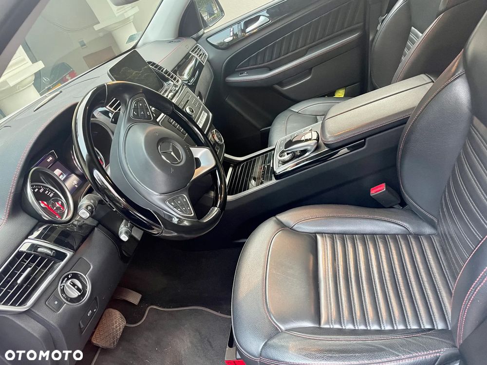 Mercedes-Benz GLE - 19