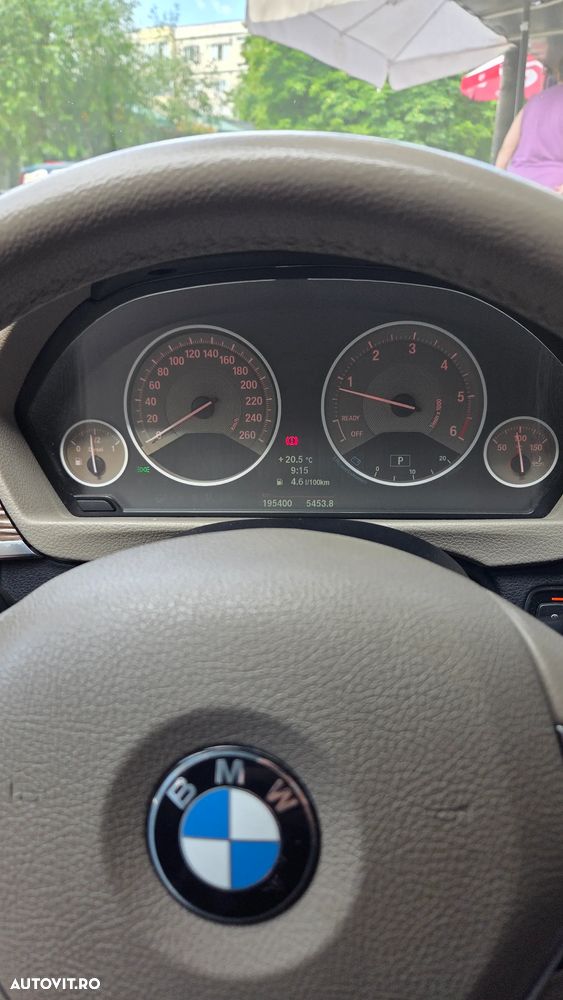 BMW Seria 3 320d Aut. Modern Line - 9