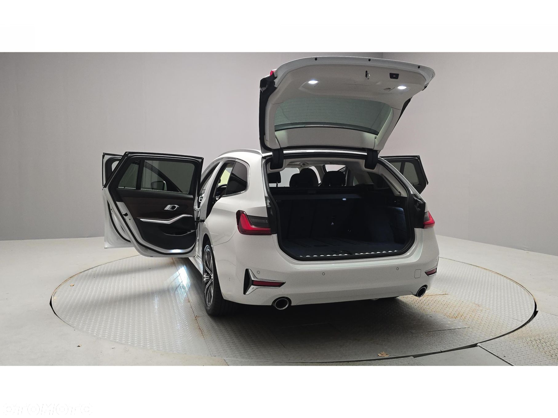 BMW Seria 3 320d xDrive Luxury Line - 15