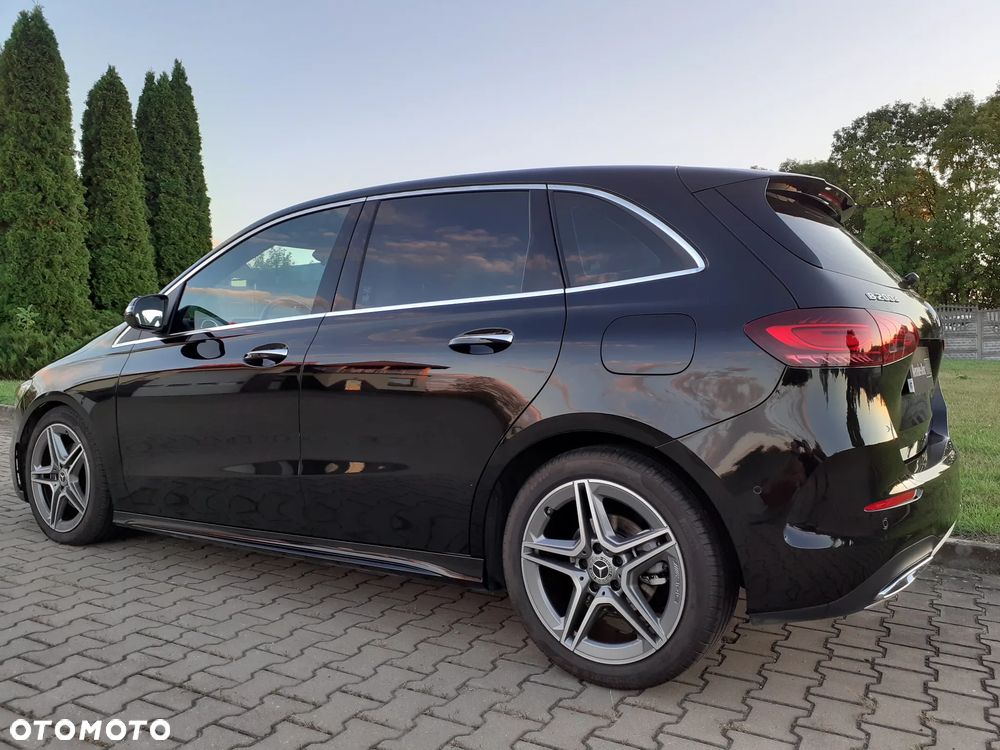 Mercedes-Benz Klasa B 200 d AMG Line 8G-DCT - 6