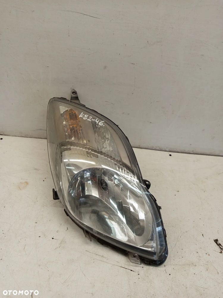 + LAMPA PRZOD PRZEDNIA PRAWA TOYOTA YARIS 2 II