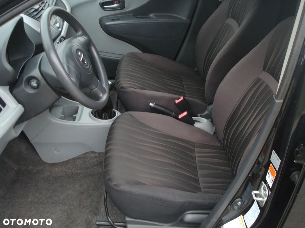 Nissan Pixo 1.0 more - 18