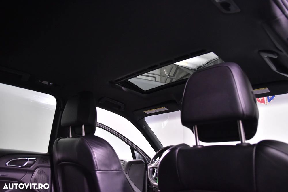 Porsche Cayenne - 23