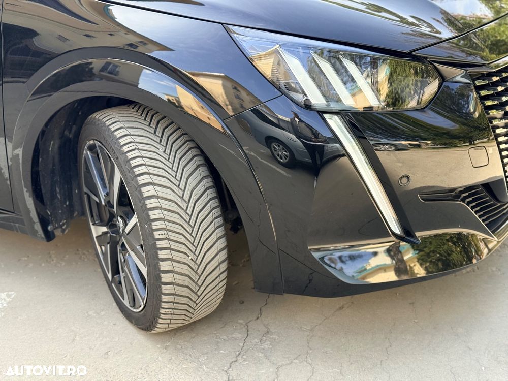 Peugeot 208 PureTech 100 EAT8 GT Pack - 19