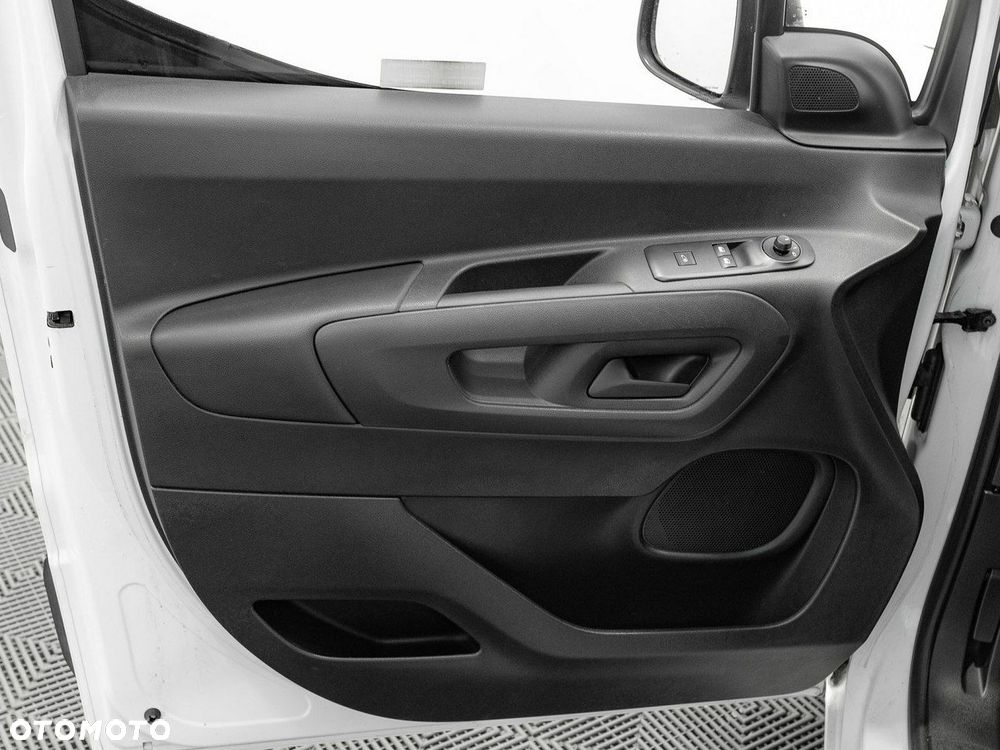 Toyota Proace City - 10