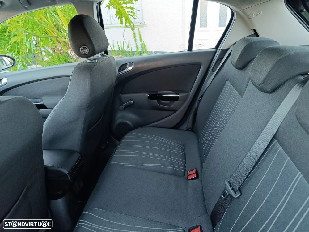 Opel Corsa 1.3 CDTI Enjoy EcoFLEX - 8