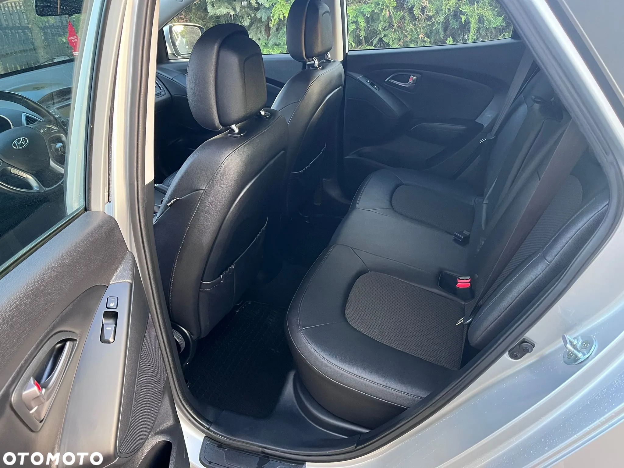 Hyundai ix35 2.0 CRDi 4WD Automatik Fifa World Cup Silver Edition - 9