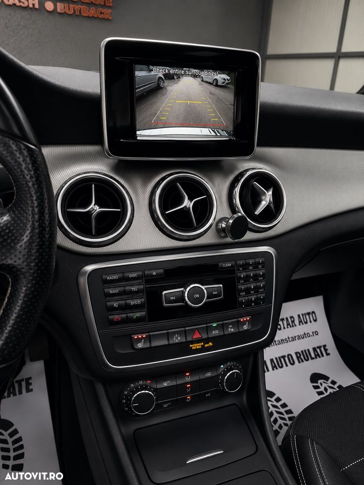 Mercedes-Benz GLA - 12