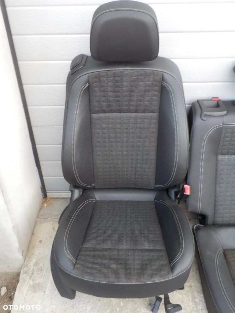 OPEL ASTRA J GTC FOTELE KANAPA BOCZKI PODŁOKIETNIK - 4