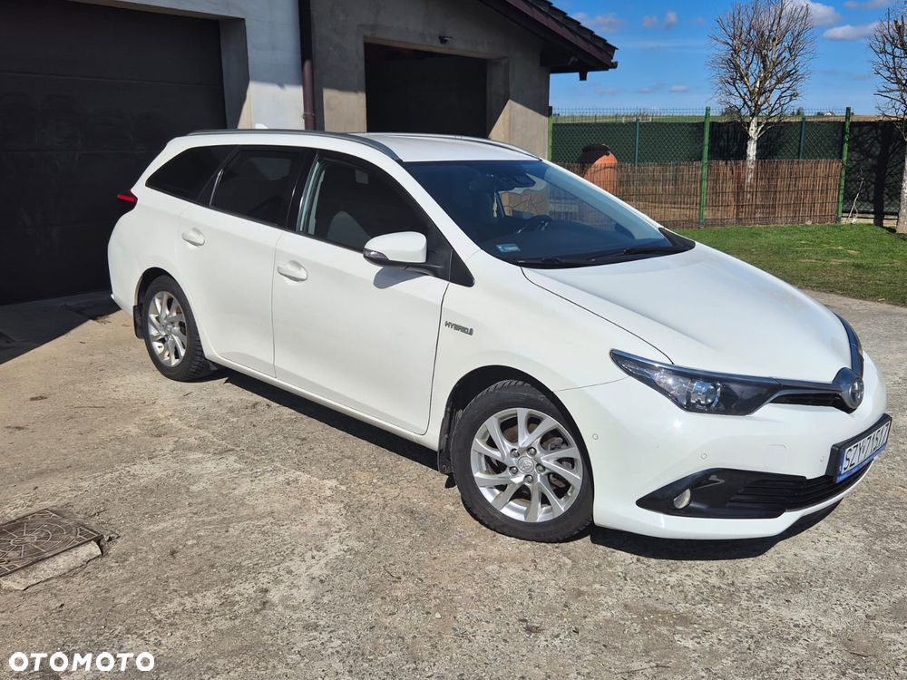 Toyota Auris Hybrid 135 Premium - 25