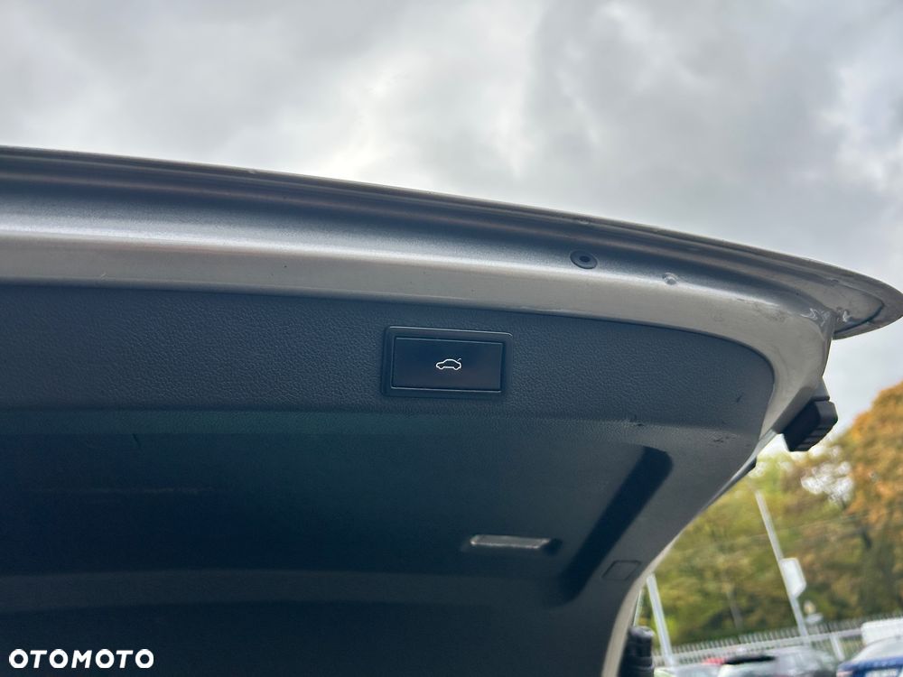 Skoda Superb 2.0 TDI L&K DSG - 15