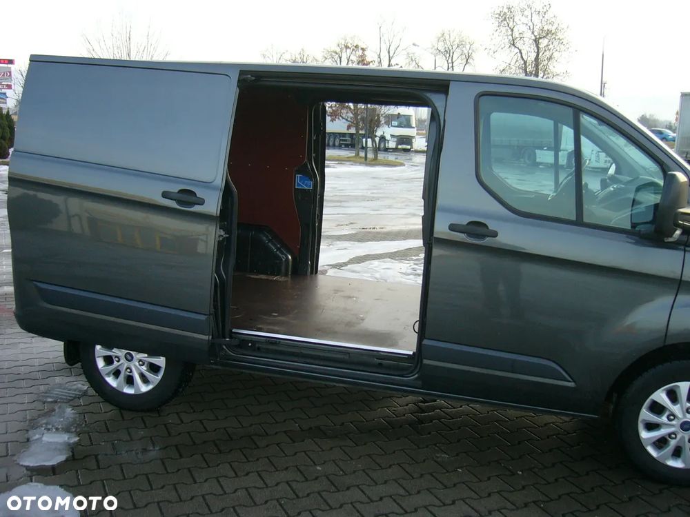Ford Transit Custom L1H1 2,0 Tdci 130Ps EURO6 - 9