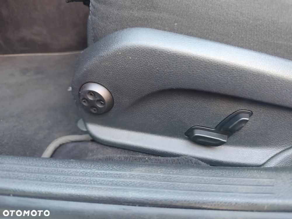 Mercedes-Benz Klasa C - 34