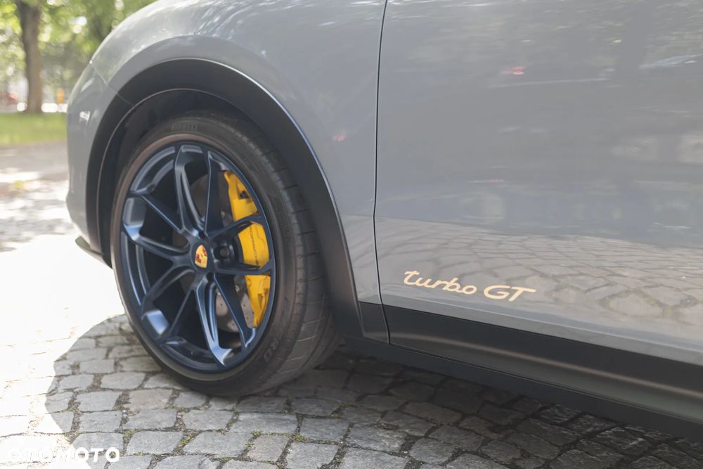 Porsche Cayenne Turbo GT - 6