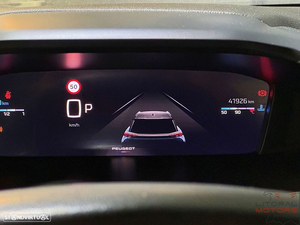 Peugeot 2008 1.2 PureTech Allure Pack EAT8 - 26