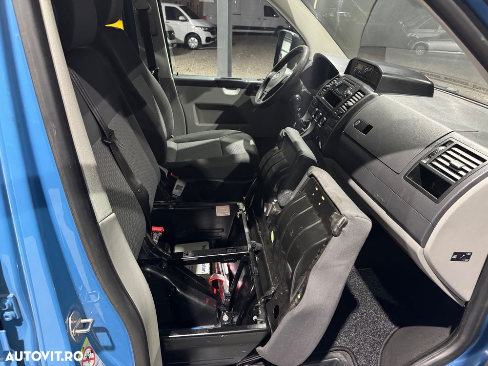 Volkswagen T5 Transporter Doka - 17