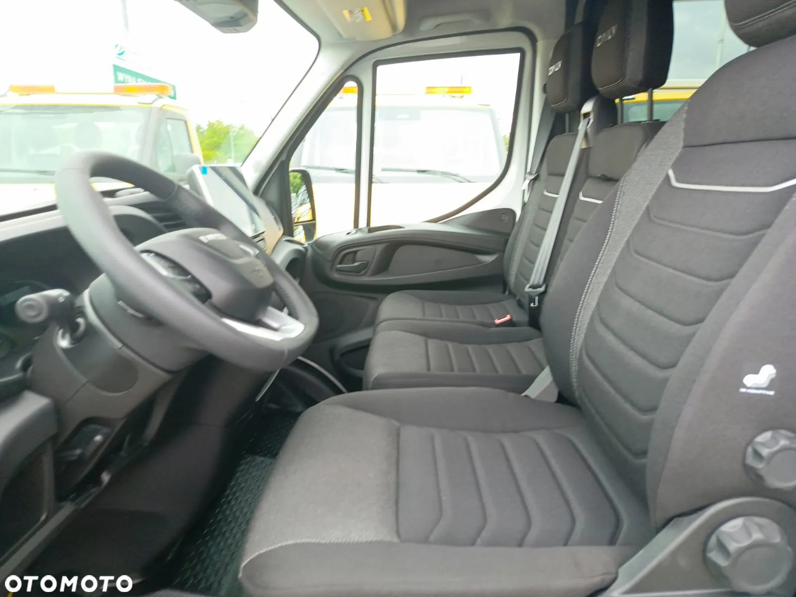 Iveco Daily / Pewny partner w biznesie ! - 25