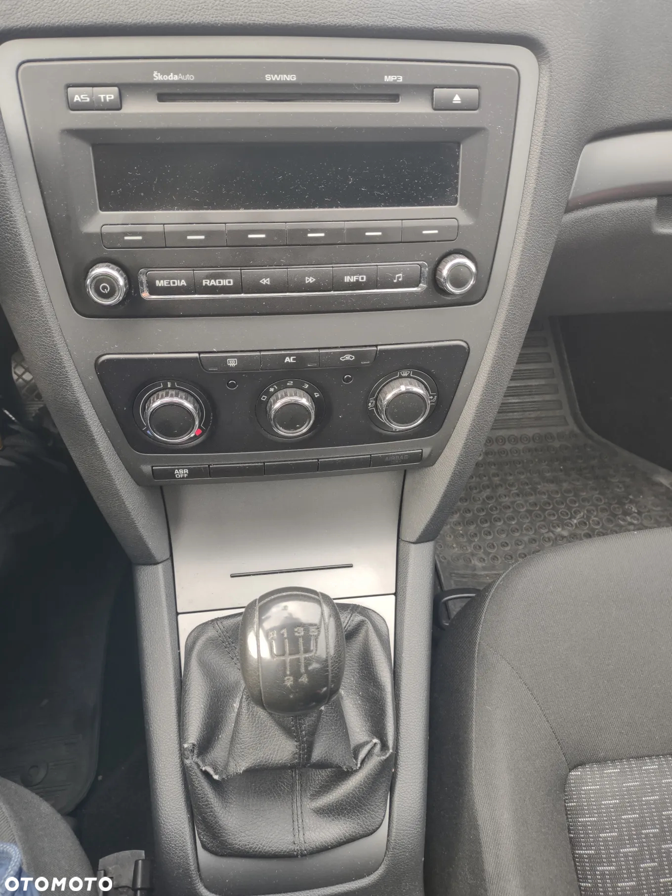 Skoda Octavia 1.6 - 17