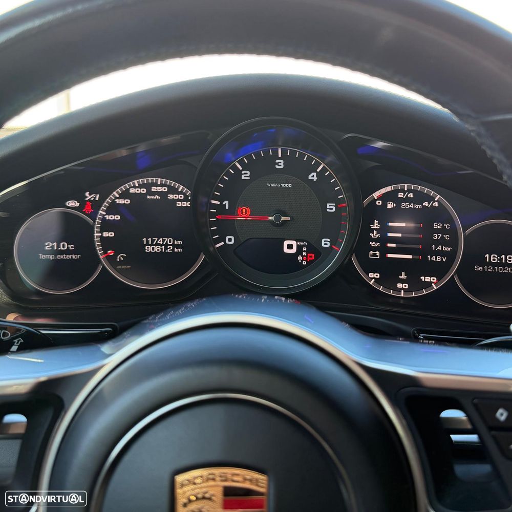 Porsche Panamera 4 S - 9