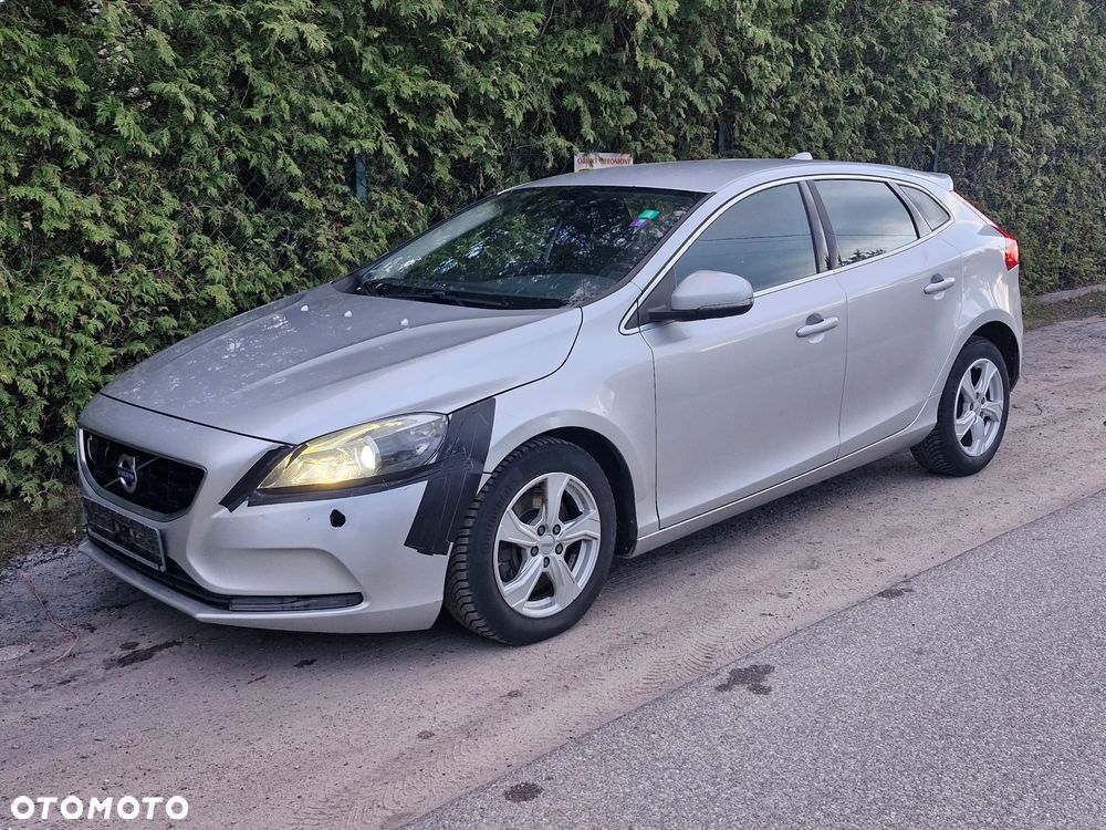 Volvo V40 D4 Inscription - 9