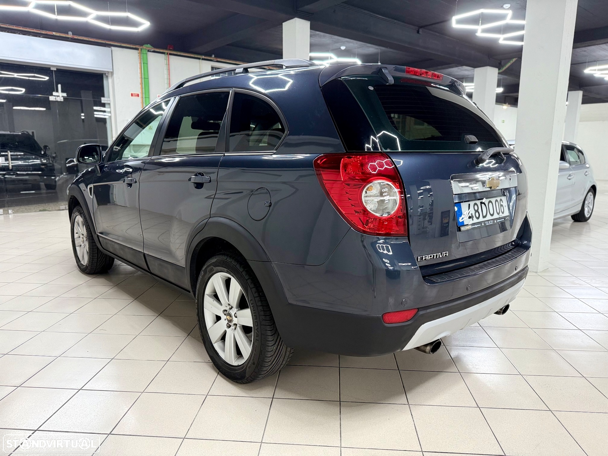 Chevrolet Captiva 2.0 VCDi LT 7L Aut. - 12