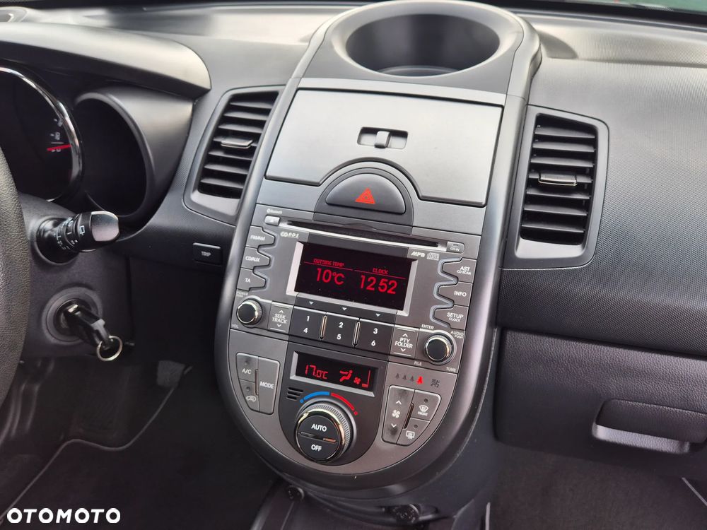 Kia Soul 1.6 CVVT Black Collection - 24