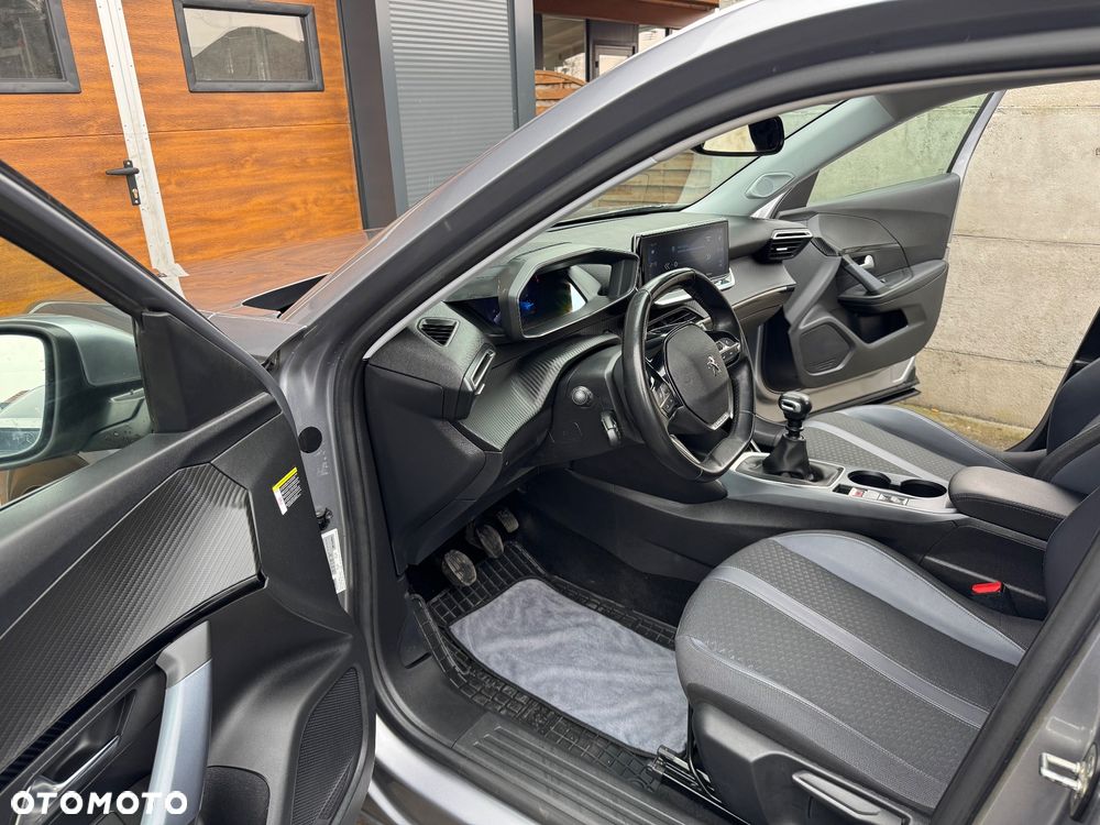 Peugeot 2008 PureTech 130 Allure Pack - 31