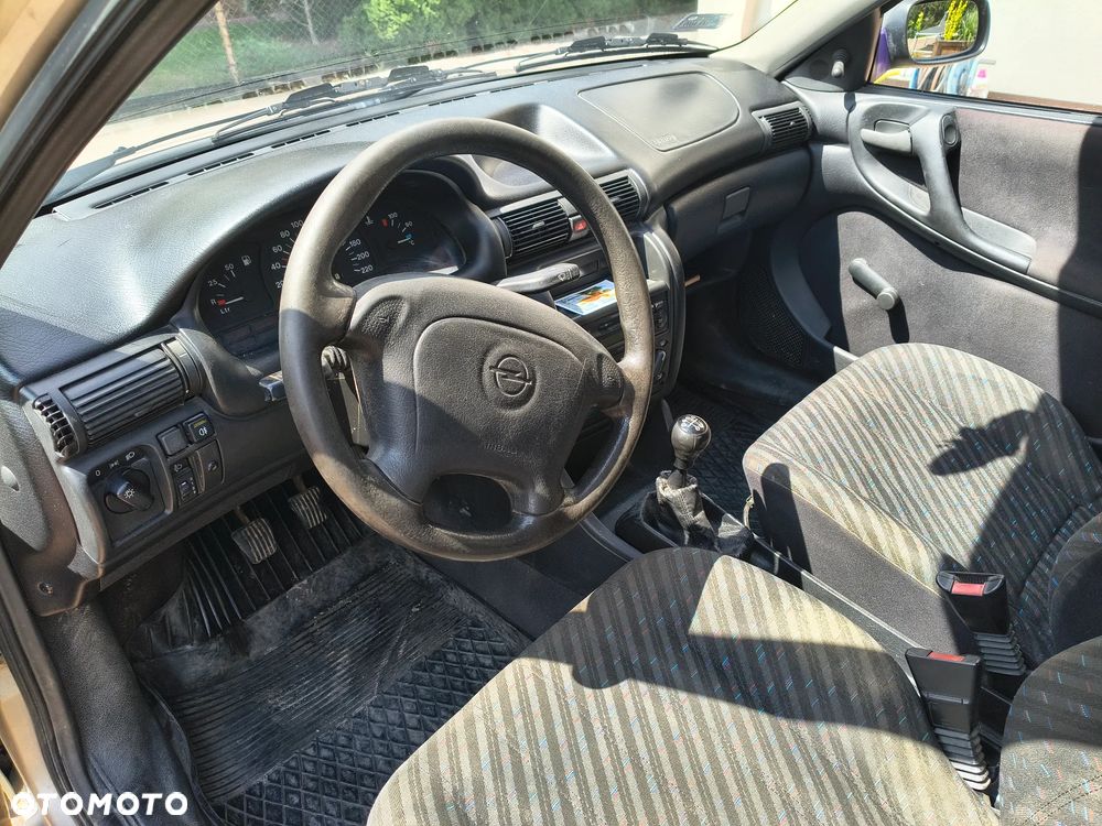 Opel Astra 1.4 Start - 9