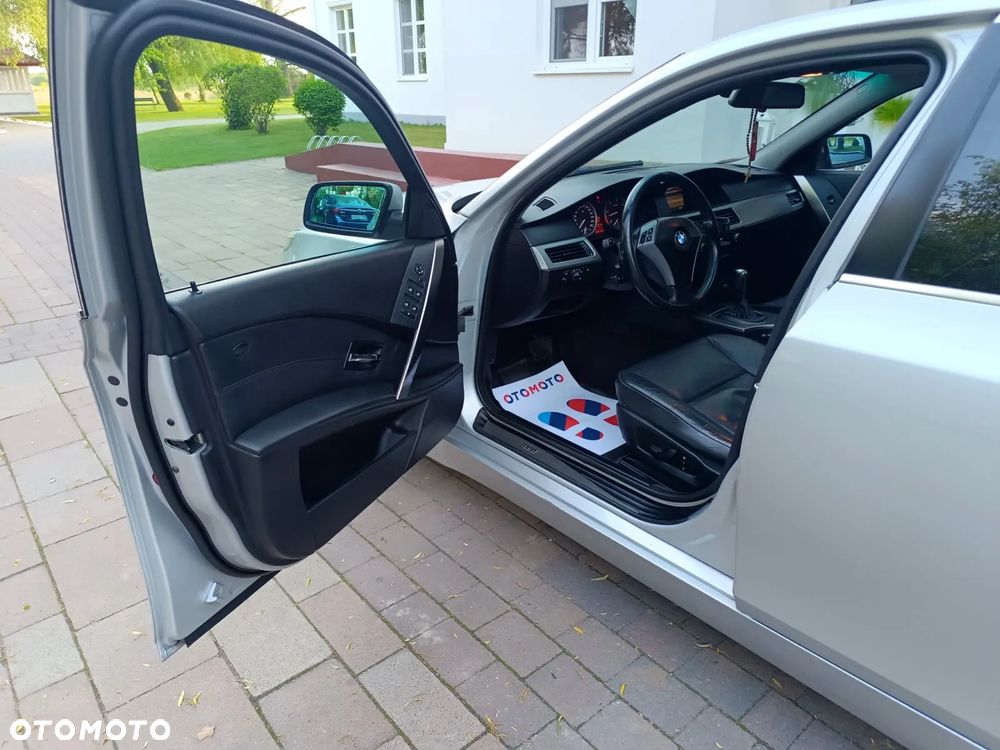 BMW Seria 5 - 24