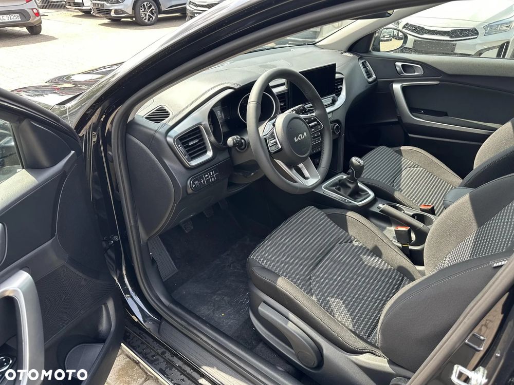 Kia XCeed 1.5 T-GDI M - 10