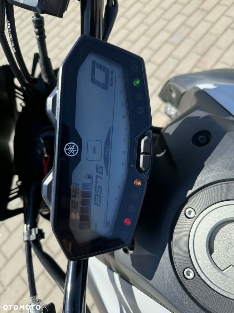 Yamaha MT - 4