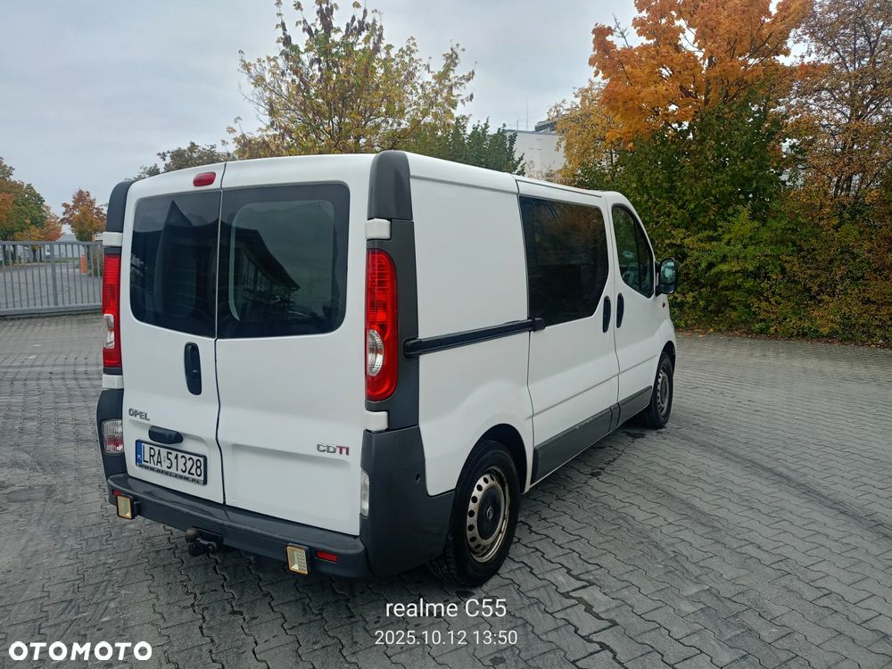 Opel Vivaro - 8