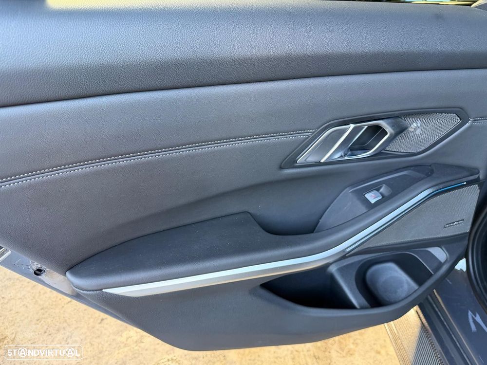 BMW M3 Competition M xDrive - 40