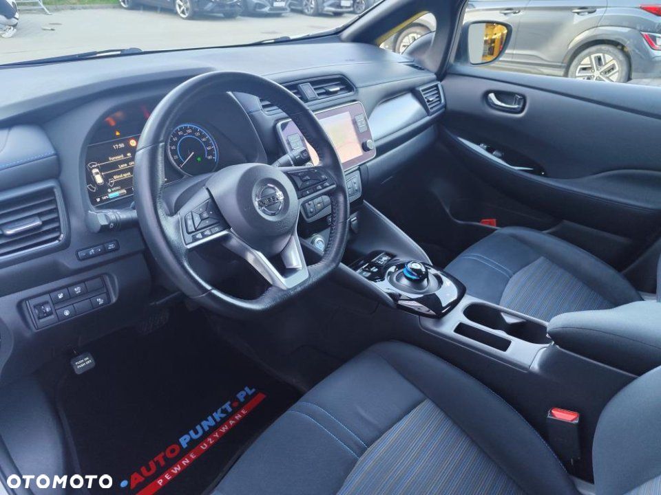 Nissan Leaf - 9