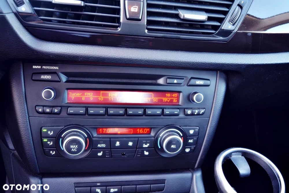 BMW X1 sDrive18i Sport Line - 20