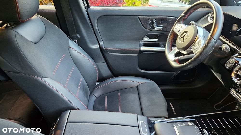 Mercedes-Benz GLA 250 4-Matic AMG Line - 30