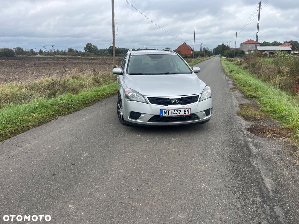 Kia Ceed - 6