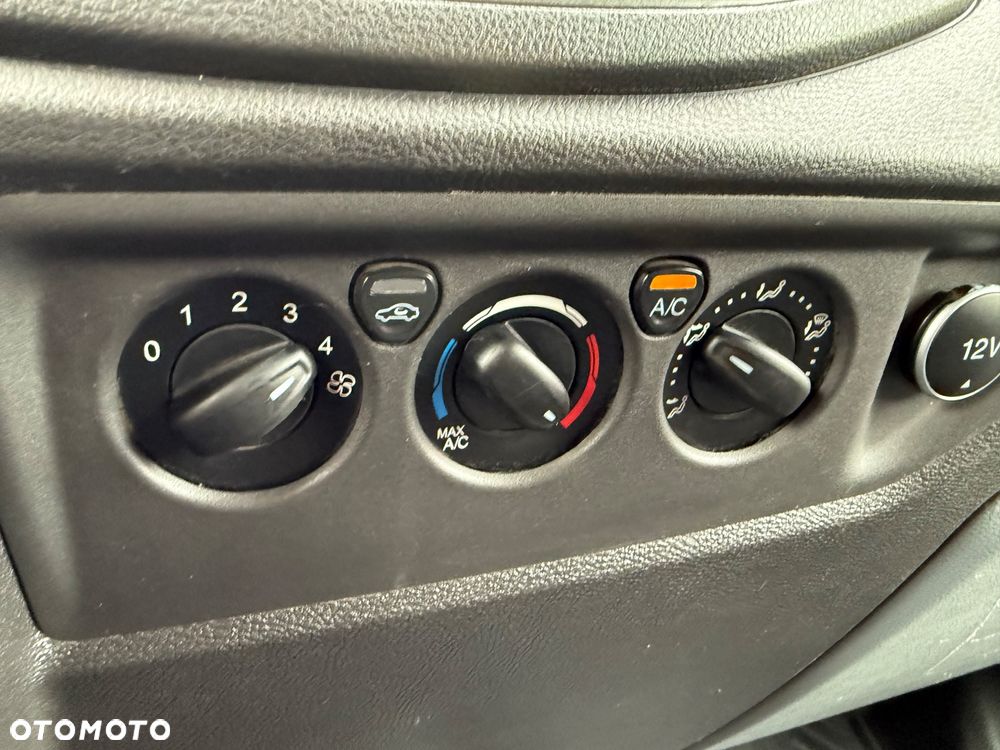 Ford TRANSIT - 29