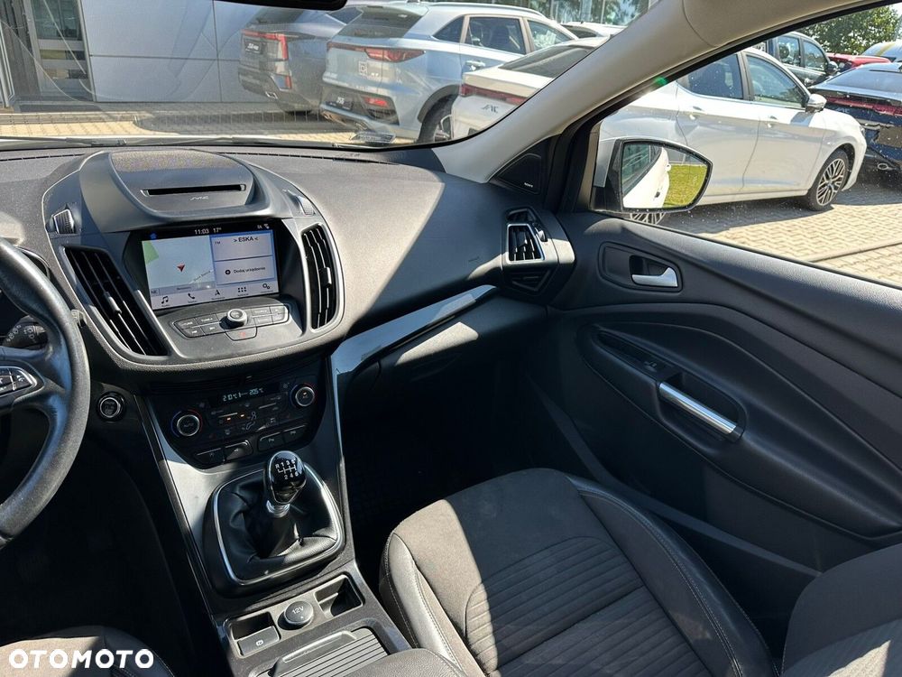 Ford Kuga - 12