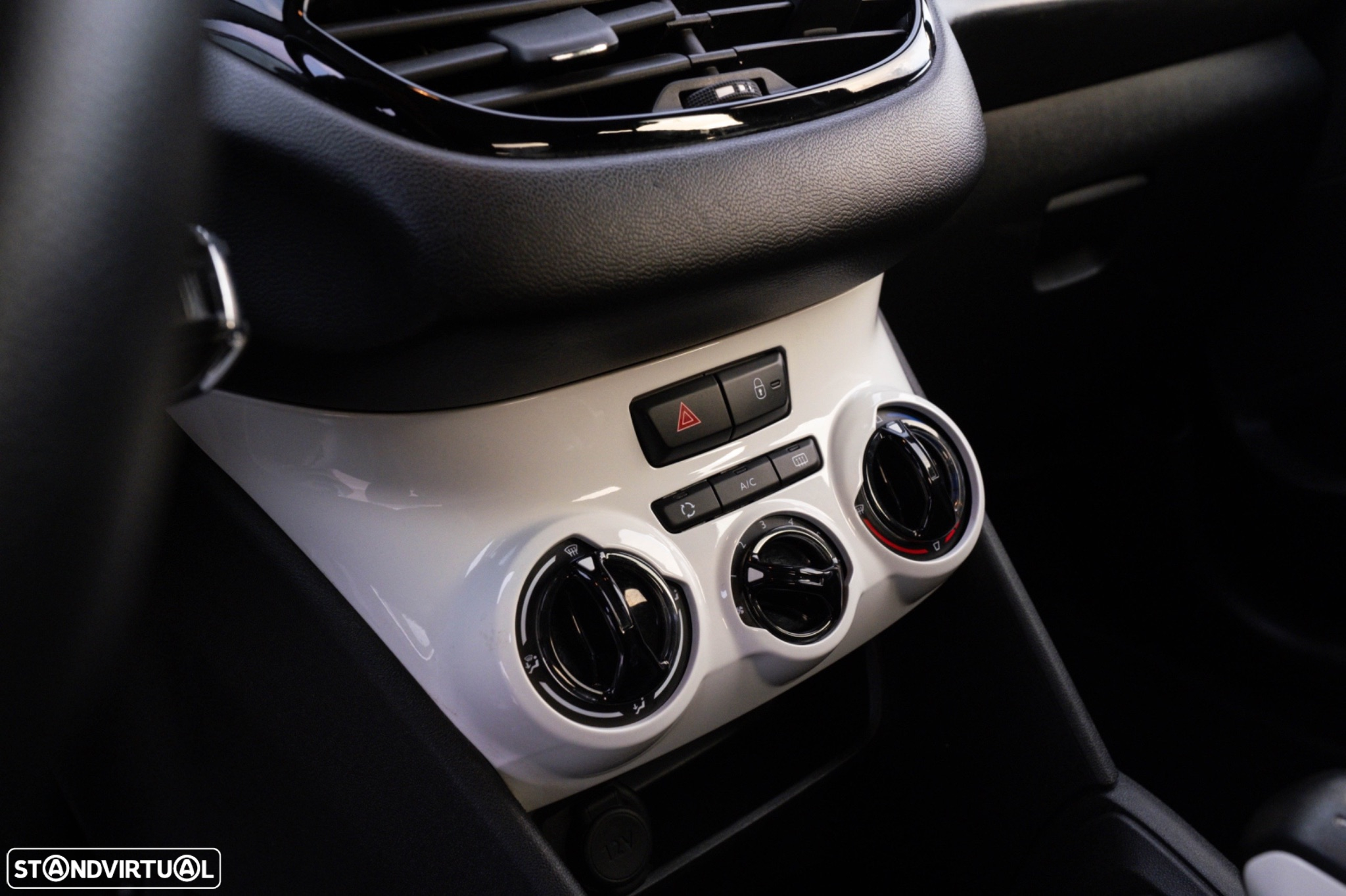 Peugeot 208 1.2 PureTech Active - 15