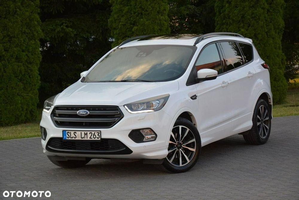 Ford Kuga 1.5 EcoBoost 2x4 ST-Line - 2
