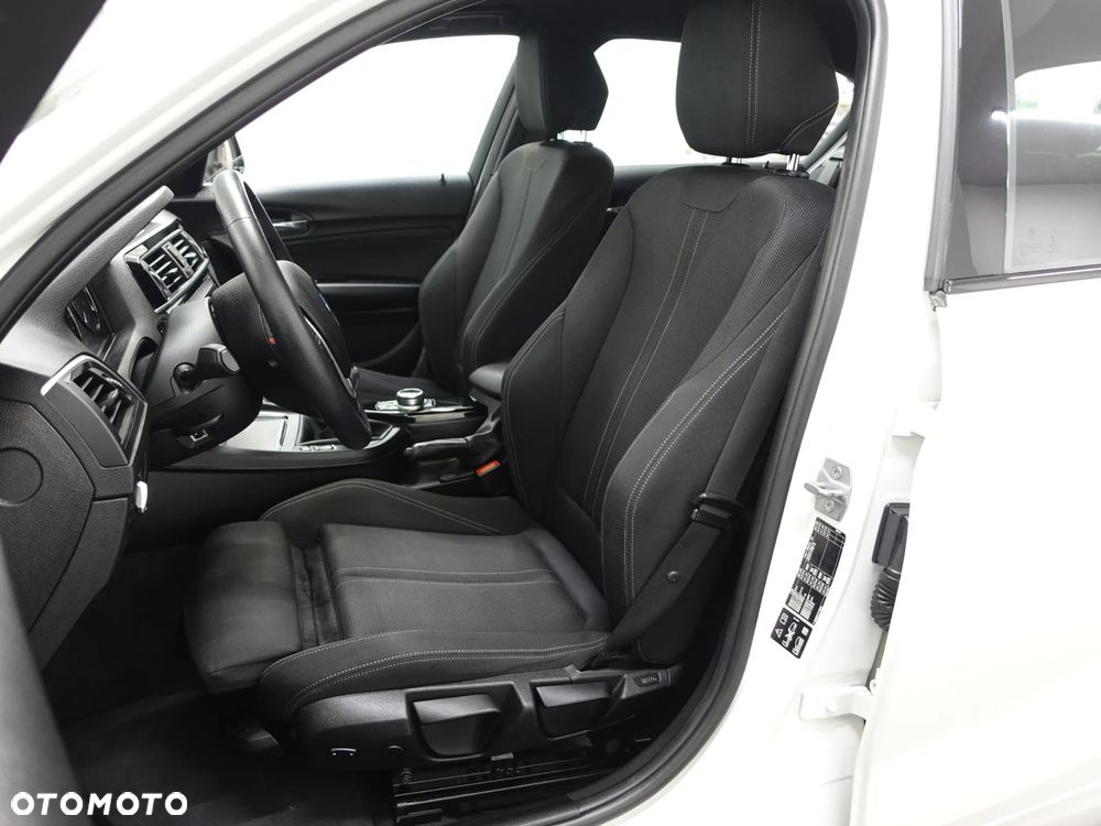 BMW Seria 1 118d xDrive Edition Metropolitan - 20